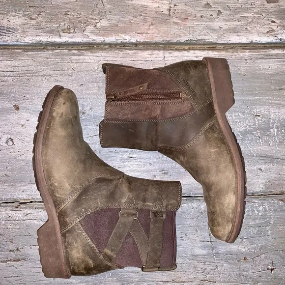 TEVA Ellery Brown Leather Waterproof Ankle Boots 6.5 Double Straps Distressed