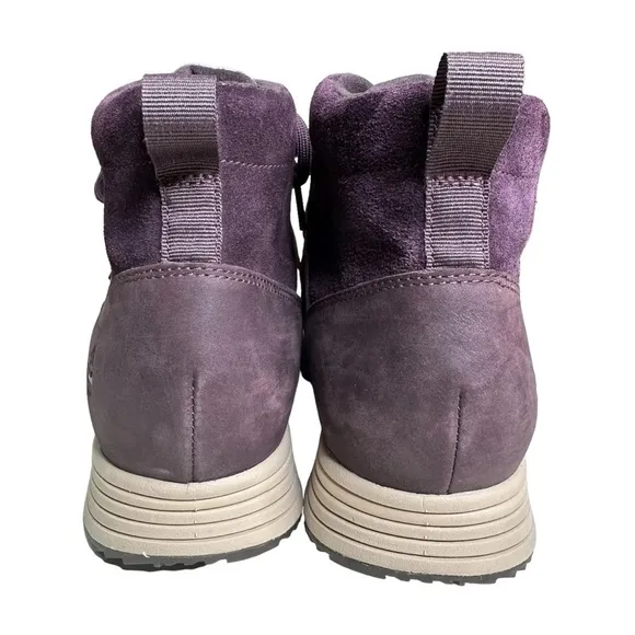 Teva Ember Commute Waterproof Boots. Size 10