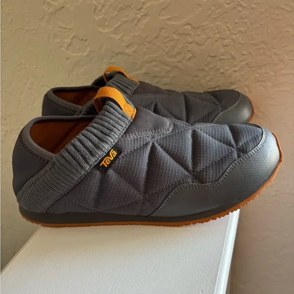 Teva ReEmber Quilted Slip-on Shoes size 8 Dark Gray