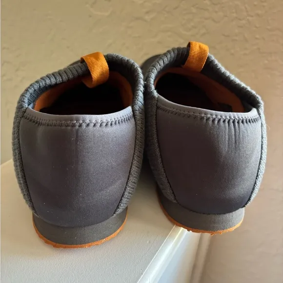 Teva ReEmber Quilted Slip-on Shoes size 8 Dark Gray