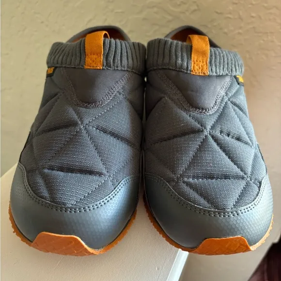 Teva ReEmber Quilted Slip-on Shoes size 8 Dark Gray
