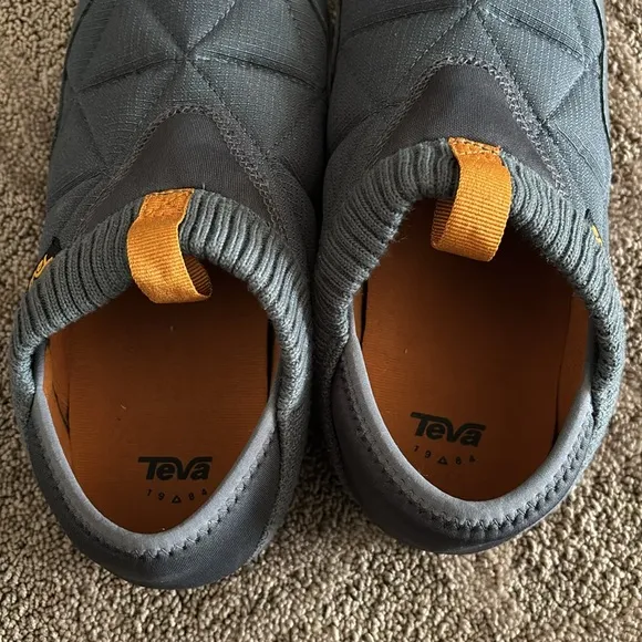 Teva ReEmber Quilted Slip-on Shoes size 8 Dark Gray