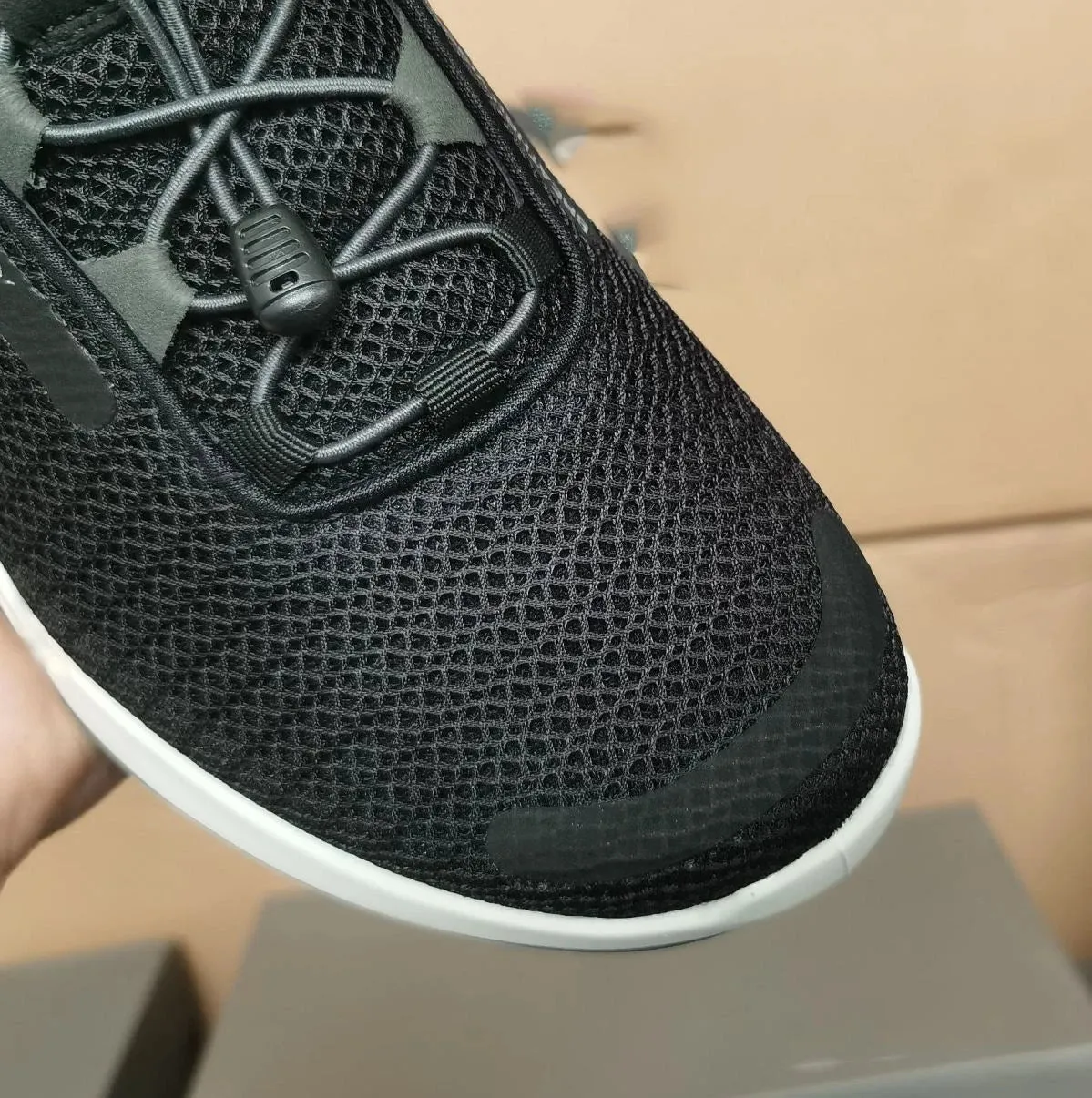 Thaddeus Sport Sneakers