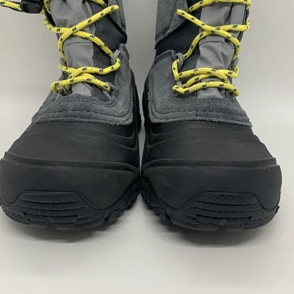 The North Face Alpenglow V Waterproof Boots Kids Gray Black 3 ThermaFelt Tie Up