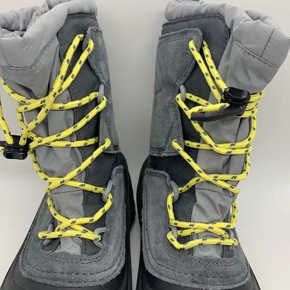 The North Face Alpenglow V Waterproof Boots Kids Gray Black 3 ThermaFelt Tie Up