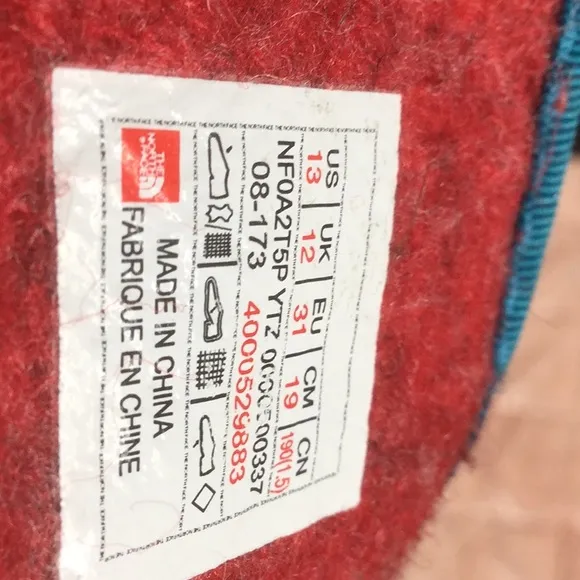 The North Face kids Alpenglow Thermafelt boots with inserts in both boots