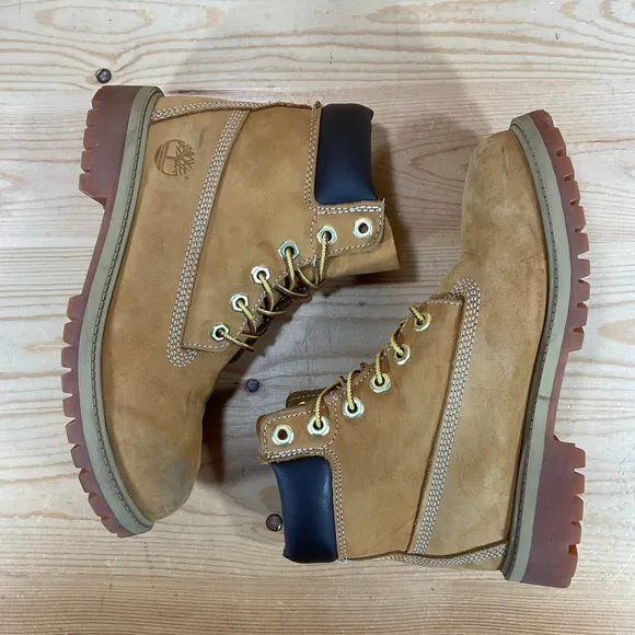 Timberland 6 Inch Waterproof Primaloft Boots 12709Youth Boy’s Size 4 M Wheat