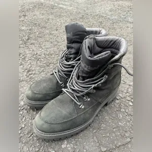 Timberland Courmayeur Valley Boots Womens Size‎ 8.5 Black Waterproof Shoes