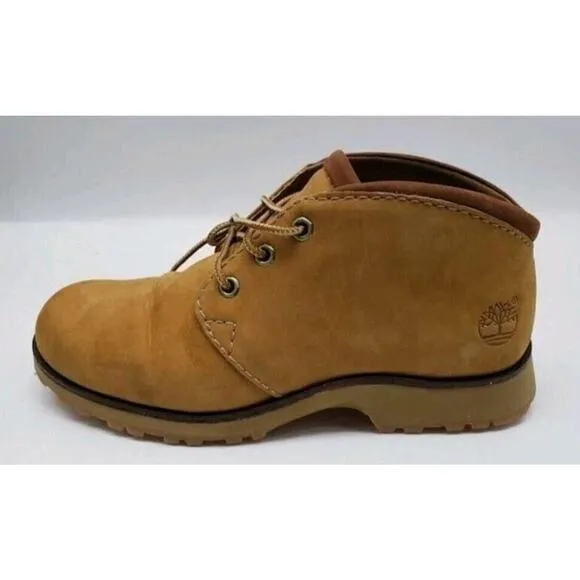 Timberland Hyannis Chukka Boots Size 7.5W Wide NIB Womens