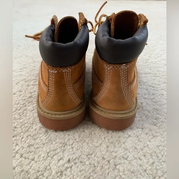 Timberland Toddler Size 10 Wheat Leather Primaloft Lace-Up Waterproof Boots