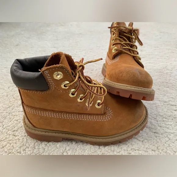 Timberland Toddler Size 10 Wheat Leather Primaloft Lace-Up Waterproof Boots