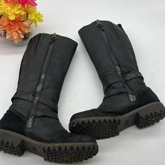 Timberland Wheelwright Waterproof Tall Black boots matte finish women’s size 8.5