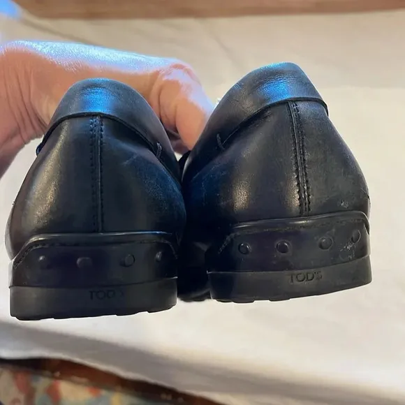 Tod’s men’s black leather slip on loafers driving shoes dress shoes size 11