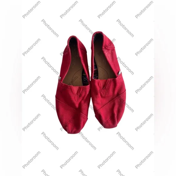 Tom’s Bright Red Women’s Slide On Casual Shoes Size 7.5