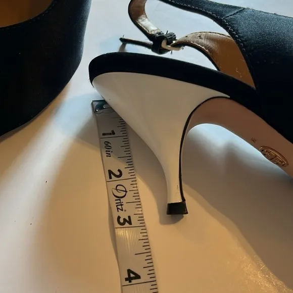 Tory Burch-8-satin sling back pump-black, white heel-buckled slinging back strap