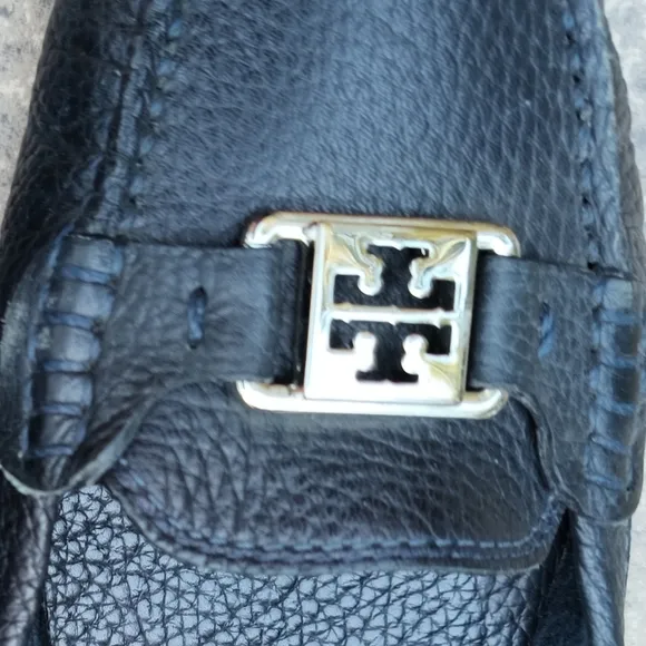 Tory Burch Black Leather Women's Loafers Flats Moc Moccasin 9.5