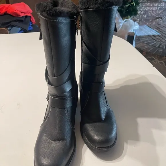 Totes Diedre Women’s 10 Black Waterproof Zip Closure Boots