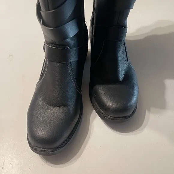 Totes Diedre Women’s 10 Black Waterproof Zip Closure Boots