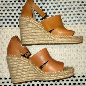 Treasure &amp; Bond wedges shoes 100% leather upper ankle strap sz 10 M