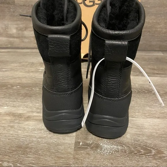 UGG | Adirondack III Hiker Boots In Black Size 6 NEW In Box