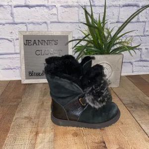 Ugg Australia Isley patent waterproof boots