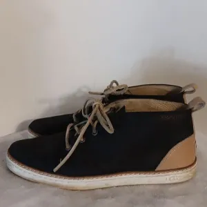Ugg Black &amp; Tan Leather Lace Up Shoes