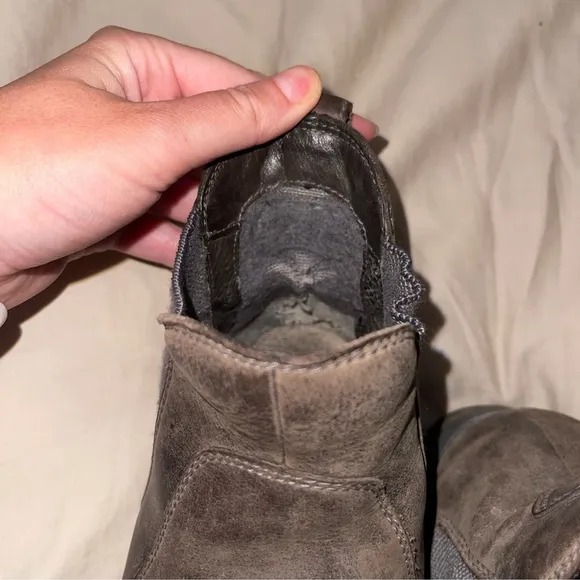 UGG Bonham II Waterproof Leather Chelsea Boots Size 8