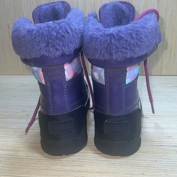 UGG Butte II Snow Duck Girls Youth  Waterproof Boots