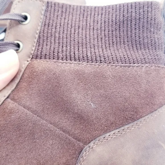 UGG Cayli Waterproof Ankle Boots - Brown - size 7.5