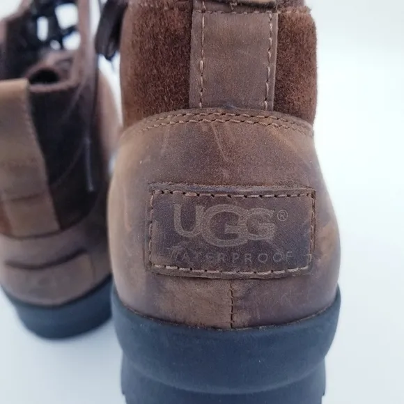 UGG Cayli Waterproof Ankle Boots - Brown - size 7.5