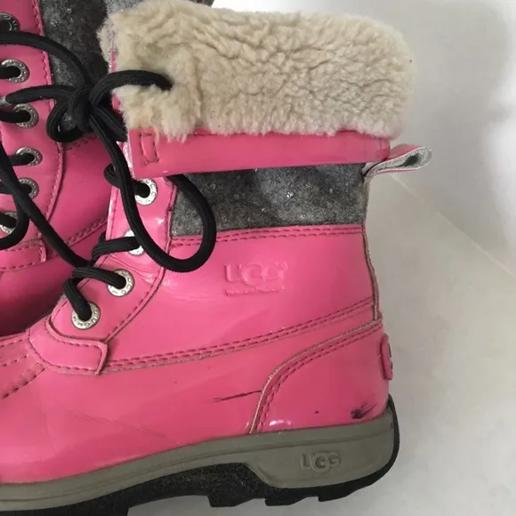 UGG K Butte II pink patent boots. Size 1 girls.