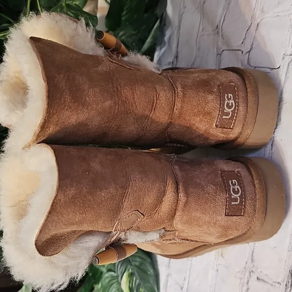 UGG Keely Waterproof Shearling Lined Boots 8