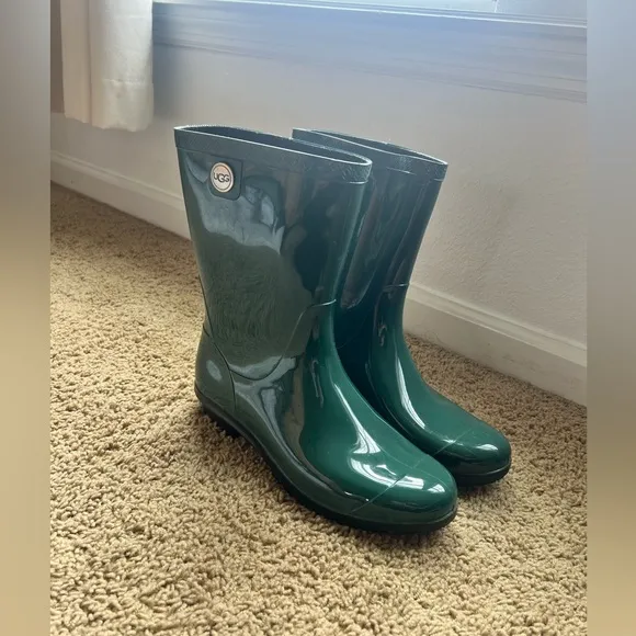 Ugg Pine Green Rubber Waterproof Fabric Lined Rain Boots Mid Calf Women SZ 10