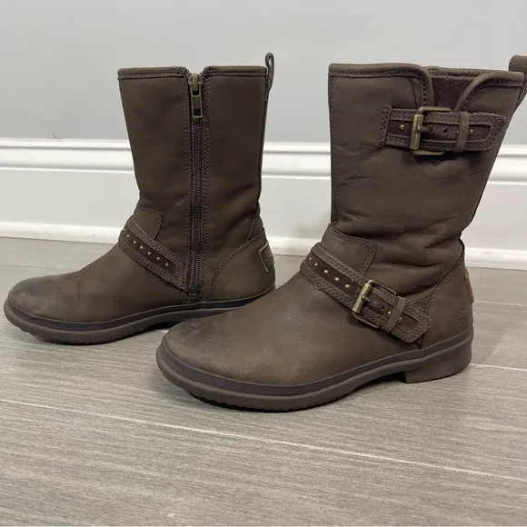 UGG Women's Jenise Winter Waterproof Insulated Rain Boots Stout Brown Size 5M US