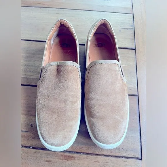 UGG Cas Double GoreSneakers | Tan Slip-On UGG Shoes; Size 7