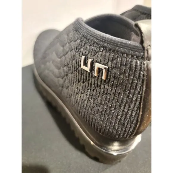 United Nude Wedge Shoes Women's Sz 7.5 Slip On Black Silver Stretch