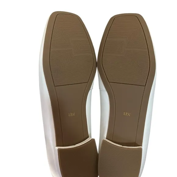 Van Eli Shoes Woman’s Size 8.5N Loafers