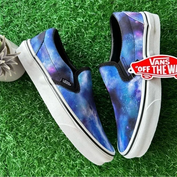 💫Vans Classic Slip On Galaxy SEND OFFERS