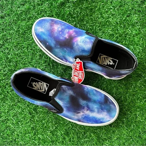 💫Vans Classic Slip On Galaxy SEND OFFERS