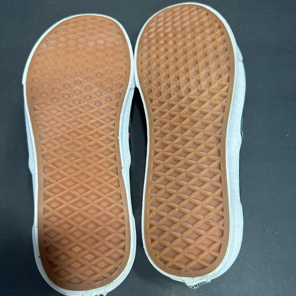 Vans Kids Floral Slip-On Shoes  size 9.5 pre owned Exellent condition.