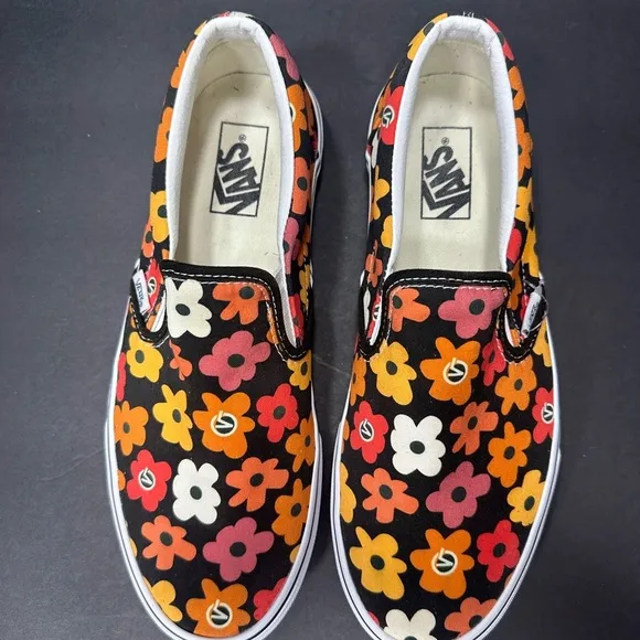 Vans Kids Floral Slip-On Shoes  size 9.5 pre owned Exellent condition.