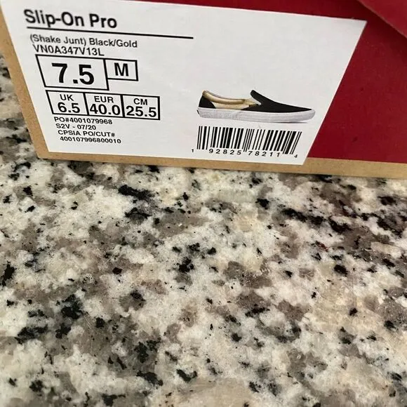 Vans Pro x Shake Junt slip on skate black/gold shoes  men size 7.5 NIB.