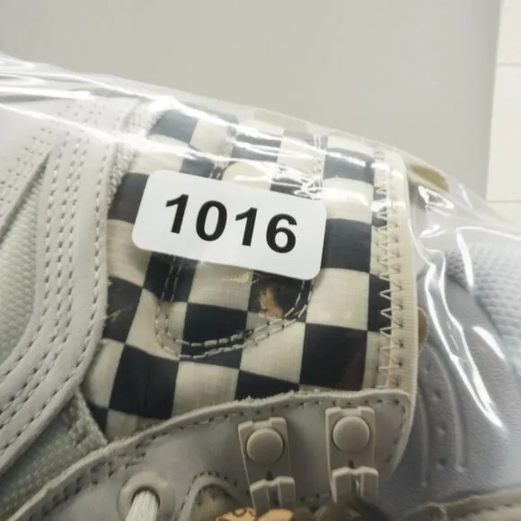 Vans Sk8-Hi Gore-Tex MTE-3 Womens Size 6 Shoes White Black Checkered Hiking NEW