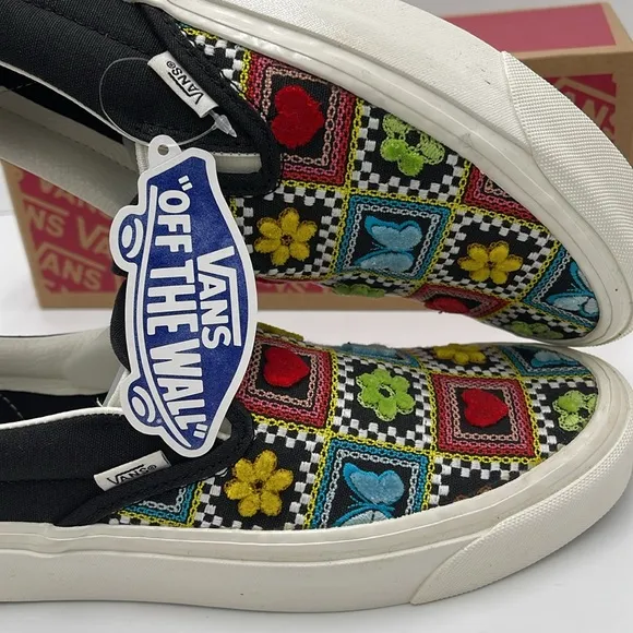 Vans WMNS Black Multicolor Classic Slip-OnCraft Multi BlackVN0A7Q58F3H Sneaker