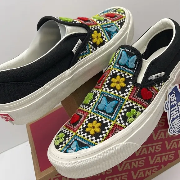 Vans WMNS Black Multicolor Classic Slip-OnCraft Multi BlackVN0A7Q58F3H Sneaker