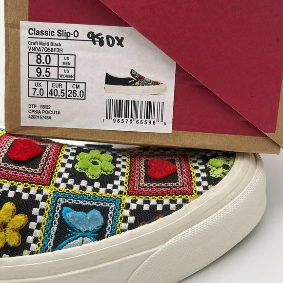 Vans WMNS Black Multicolor Classic Slip-OnCraft Multi BlackVN0A7Q58F3H Sneaker