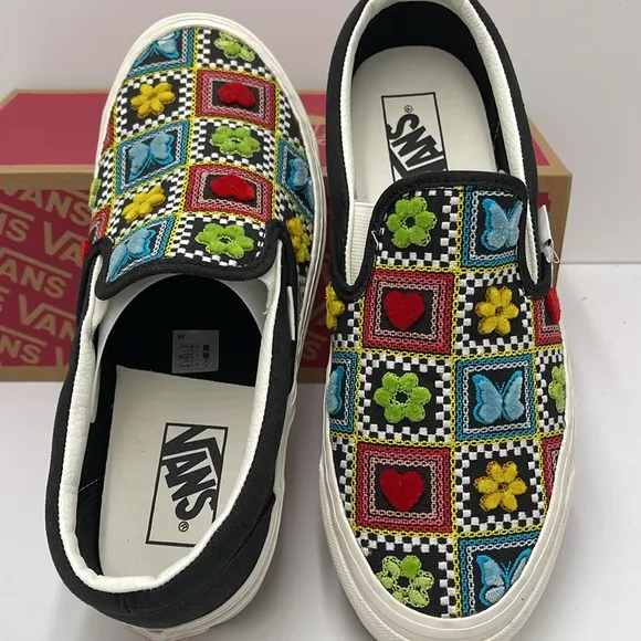 Vans WMNS Black Multicolor Classic Slip-OnCraft Multi BlackVN0A7Q58F3H Sneaker