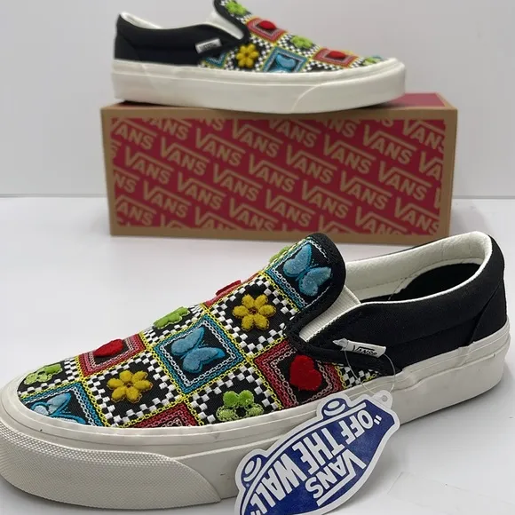 Vans WMNS Black Multicolor Classic Slip-OnCraft Multi BlackVN0A7Q58F3H Sneaker