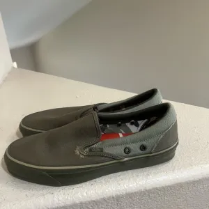 VAULT‎ BY VANS X NIGEL CABOURN OG CLASSIC SLIP-ON Khaki Army Green Shoes 10.5
