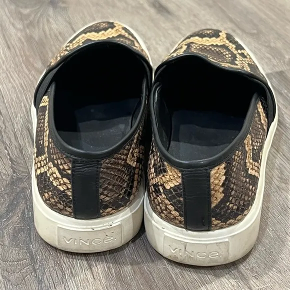 VINCE Size 7 Women’s Snakeskin Slip On Loafer Shoes